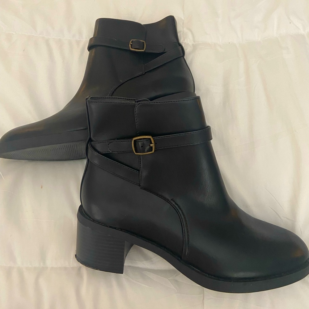 LOFT BLACK BOOTS SIZE 11